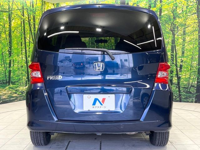 HONDA FREED 2010