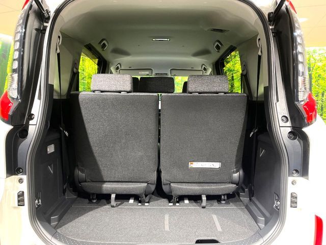 TOYOTA SIENTA HYBRID 2022