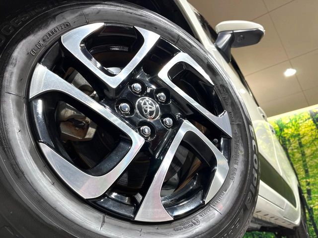 TOYOTA SIENTA HYBRID 2022