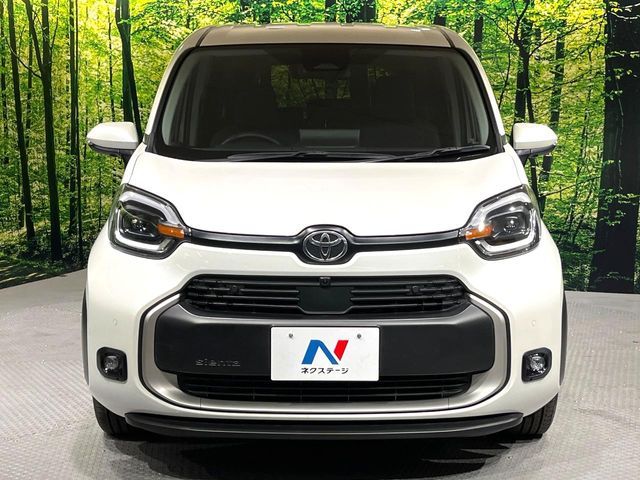 TOYOTA SIENTA HYBRID 2022