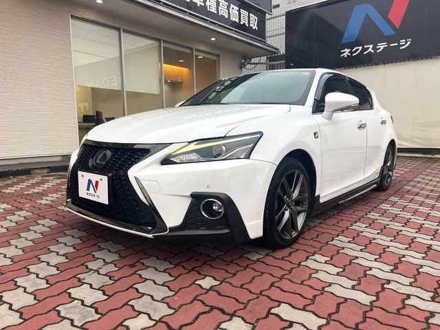TOYOTA LEXUS CT200h 2017