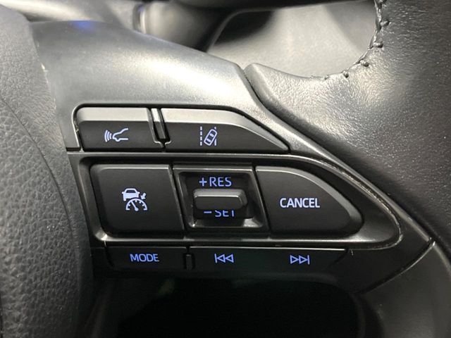 TOYOTA YARIS CROSS 2023