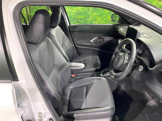 TOYOTA YARIS CROSS HYBRID 2025