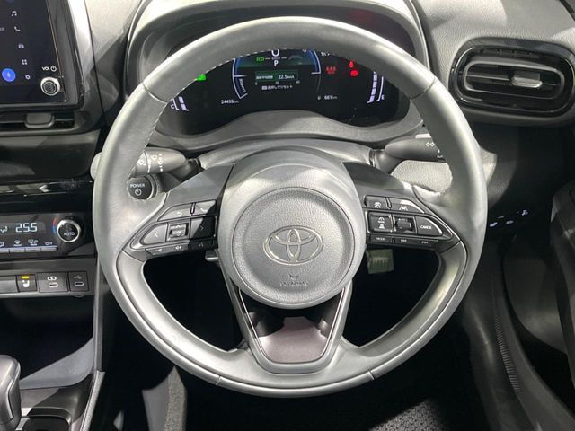 TOYOTA YARIS CROSS HYBRID 2025