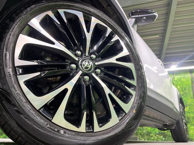 TOYOTA YARIS CROSS HYBRID 2025