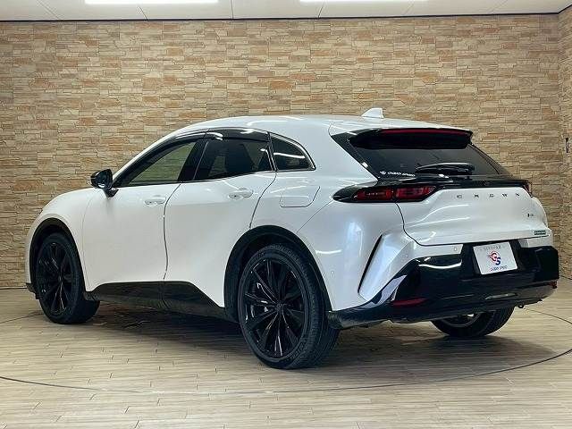 TOYOTA CROWN SPORT 2024