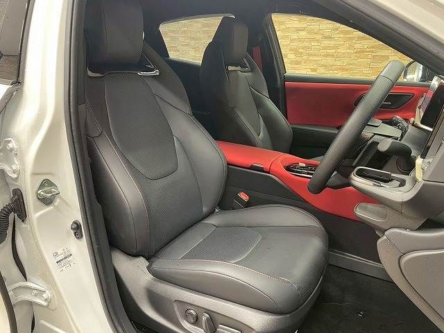 TOYOTA CROWN SPORT 2024