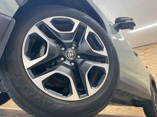 TOYOTA RAV4 4WD 2020