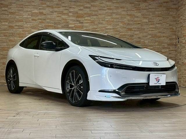 TOYOTA PRIUS 2024
