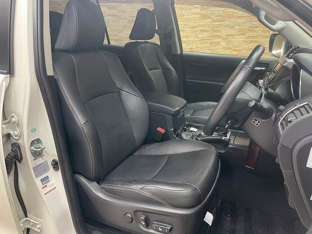 TOYOTA LANDCRUISER PRADO 2015