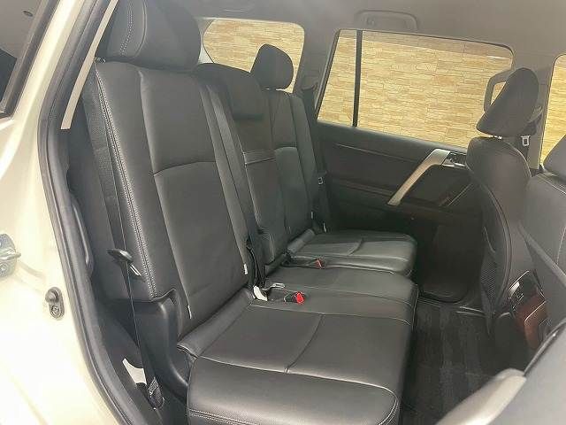 TOYOTA LANDCRUISER PRADO 2015