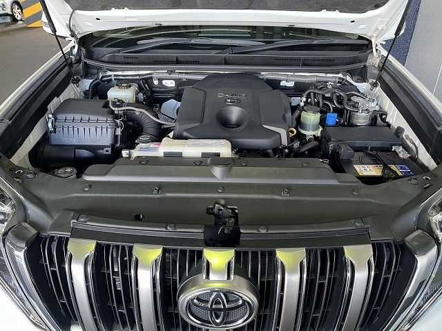 TOYOTA LANDCRUISER PRADO 2015