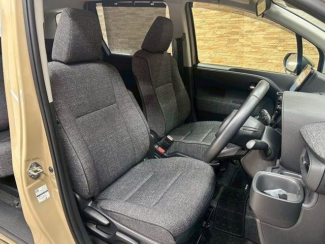 TOYOTA SIENTA HYBRID 2023