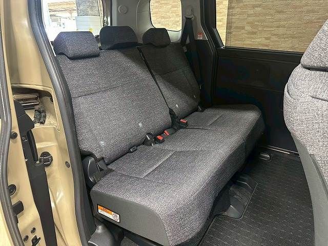 TOYOTA SIENTA HYBRID 2023