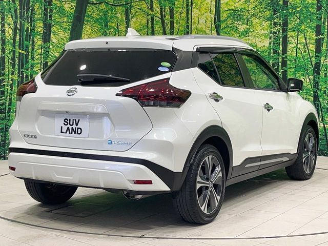 NISSAN KICKS 2020