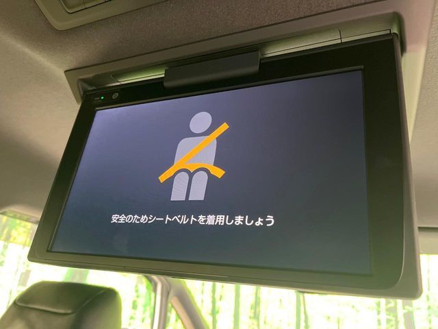 TOYOTA VOXY HYBRID 2020