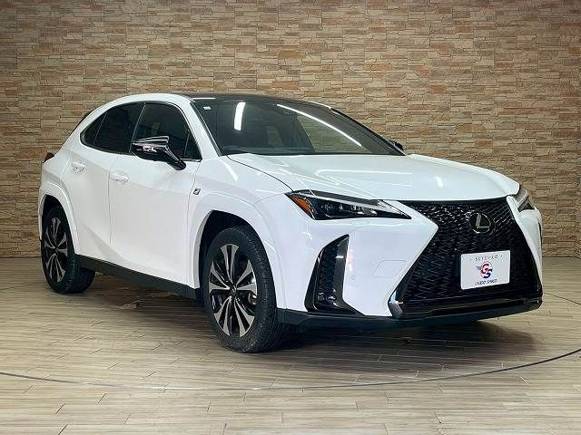 TOYOTA LEXUS UX250h 2023