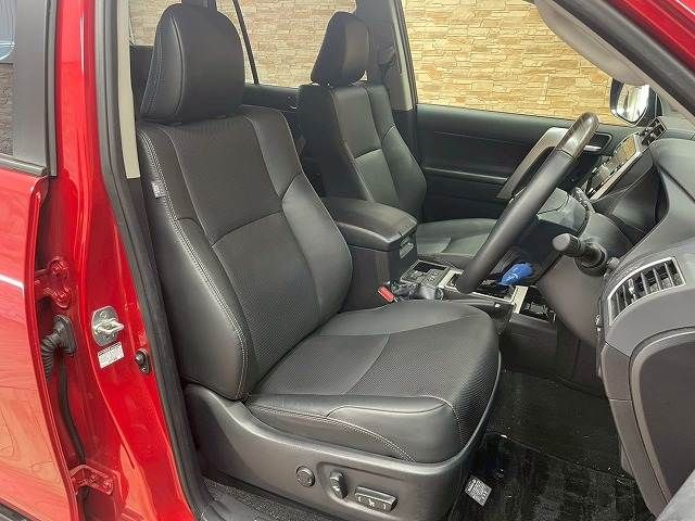 TOYOTA LANDCRUISER PRADO 2023