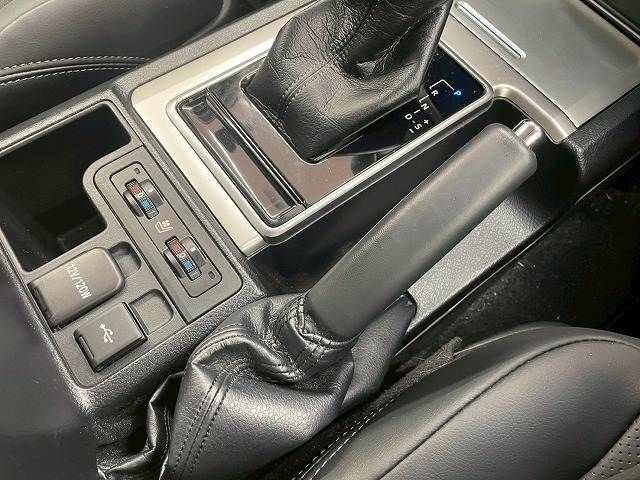 TOYOTA LANDCRUISER PRADO 2023