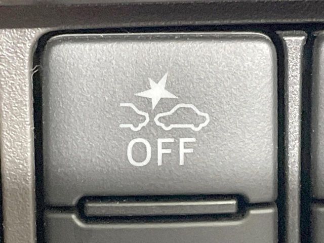 TOYOTA ROOMY 4WD 2022