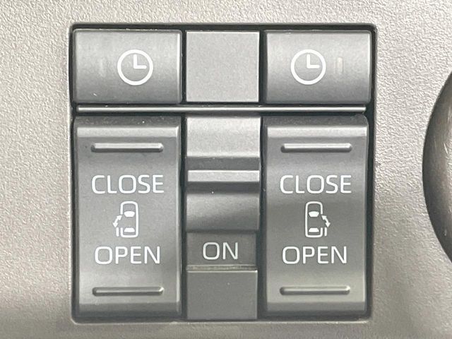 TOYOTA ROOMY 4WD 2022