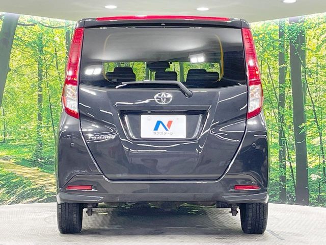 TOYOTA ROOMY 4WD 2022