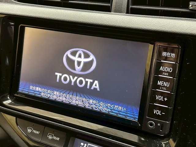 TOYOTA AQUA 2016