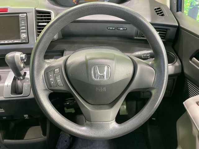 HONDA FREED 2010