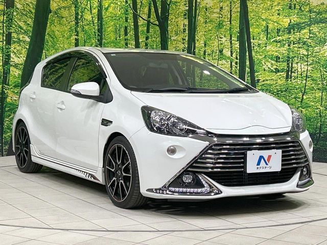 TOYOTA AQUA 2015