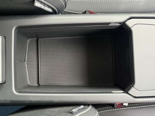 VOLVO VOLVO C40 2022