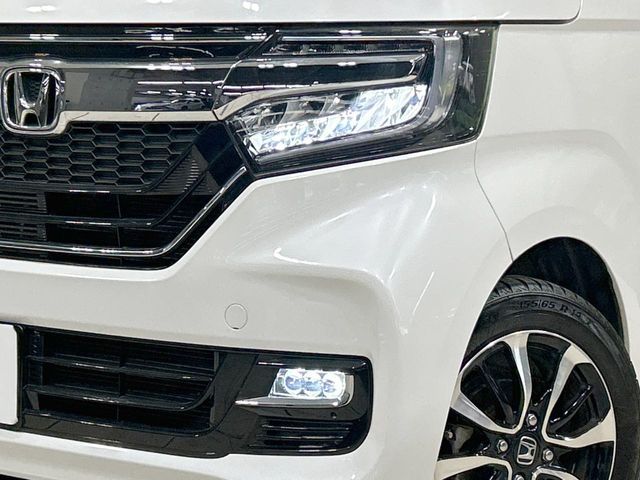 HONDA N BOX CUSTOM 2018