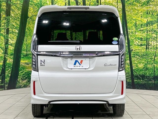 HONDA N BOX CUSTOM 2018