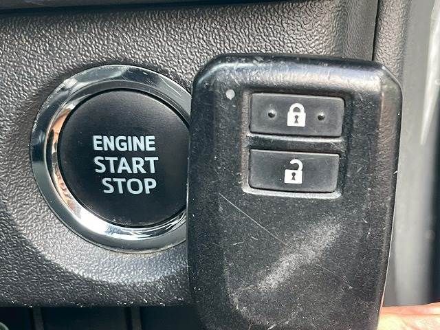 TOYOTA HIACE van 2WD 2021