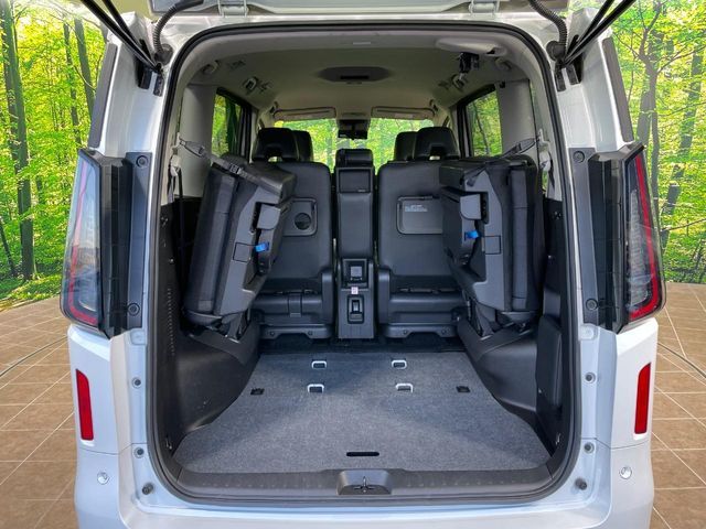 NISSAN SERENA  WG 2023