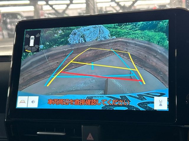 TOYOTA VOXY HYBRID 2023