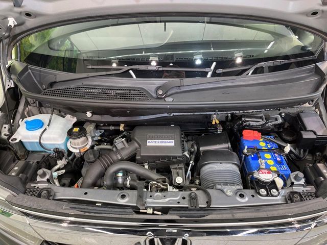 HONDA N BOX CUSTOM 4WD 2019