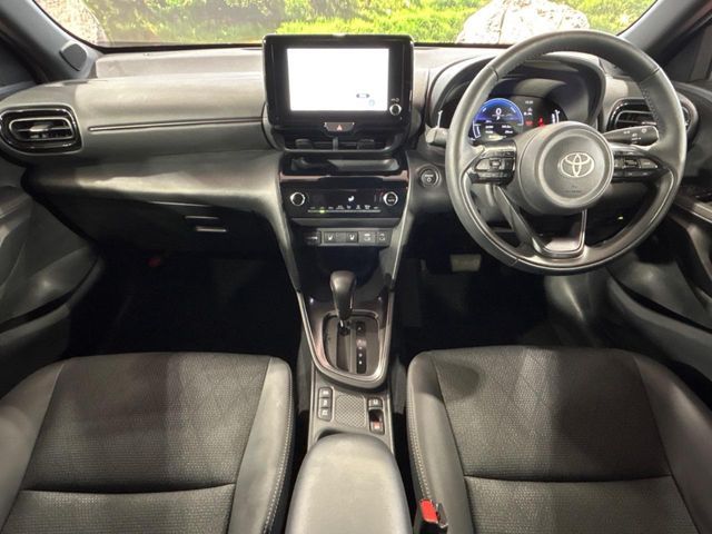 TOYOTA YARIS CROSS HYBRID 2025