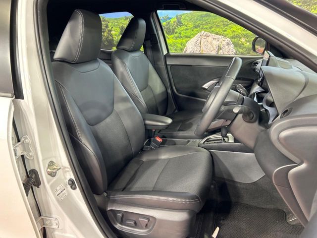 TOYOTA YARIS CROSS HYBRID 2025