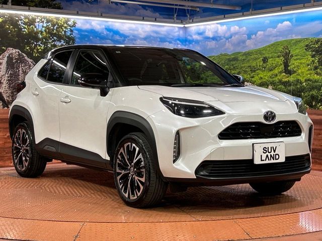 TOYOTA YARIS CROSS HYBRID 2025