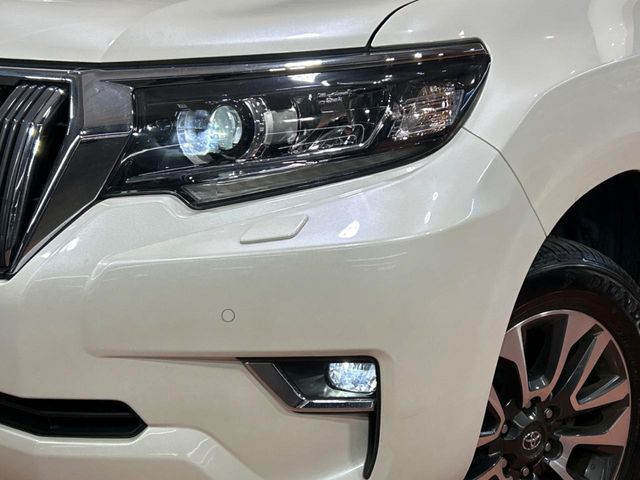 TOYOTA LANDCRUISER PRADO 2023