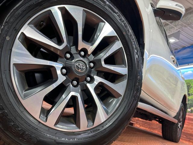 TOYOTA LANDCRUISER PRADO 2023