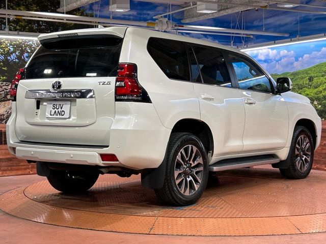 TOYOTA LANDCRUISER PRADO 2023