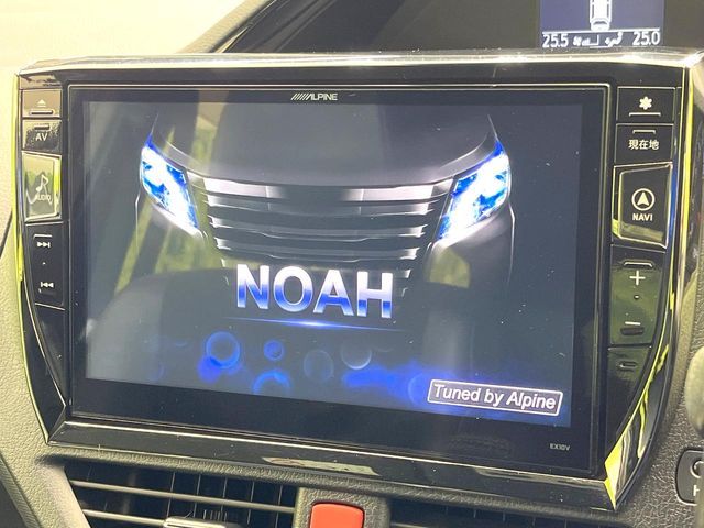 TOYOTA NOAH 2016