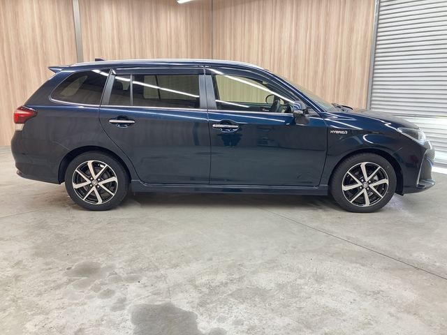 TOYOTA COROLLA FIELDER HYBRID 2019