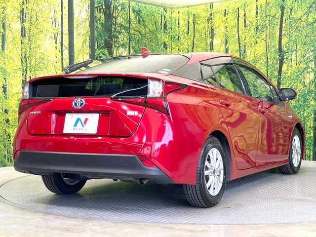 TOYOTA PRIUS 2019
