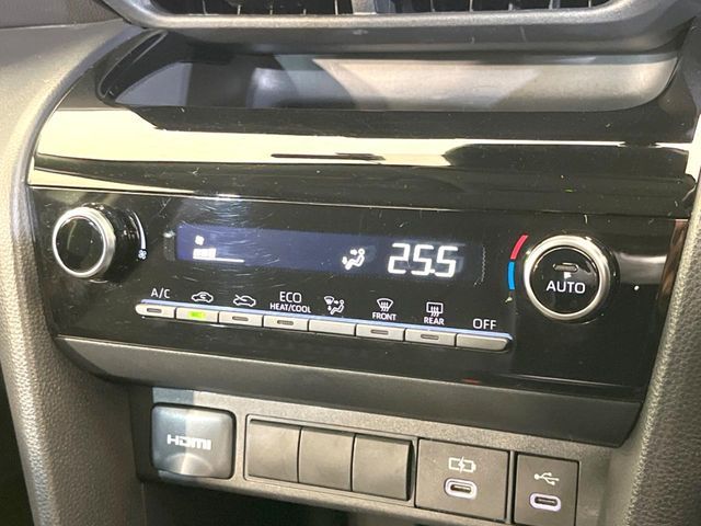 TOYOTA YARIS CROSS 2025