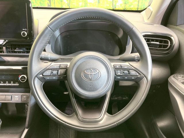 TOYOTA YARIS CROSS 2025