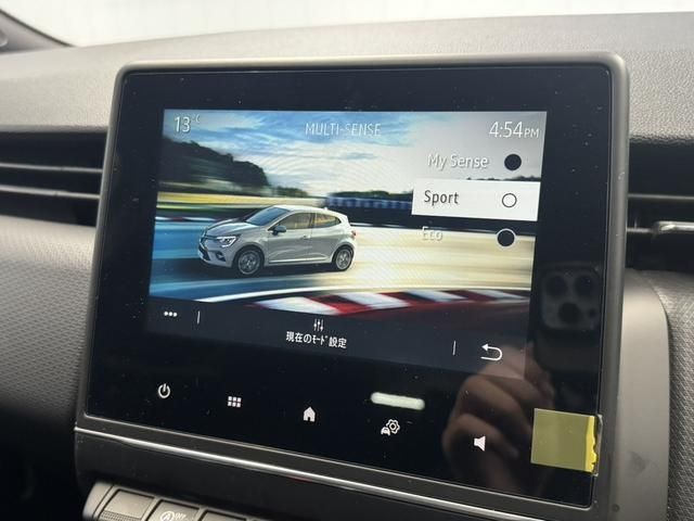 RENAULT RENAULT LUTECIA 2023