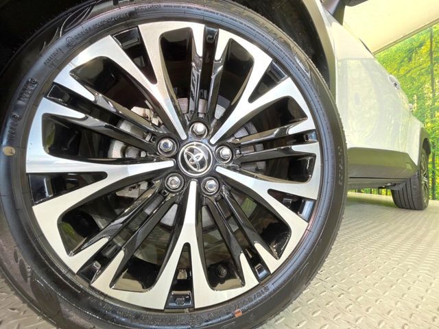 TOYOTA YARIS CROSS HYBRID 2025