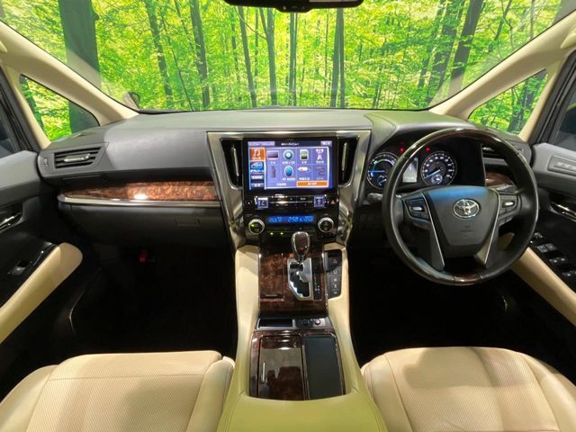 TOYOTA ALPHARD hybrid 4WD 2018
